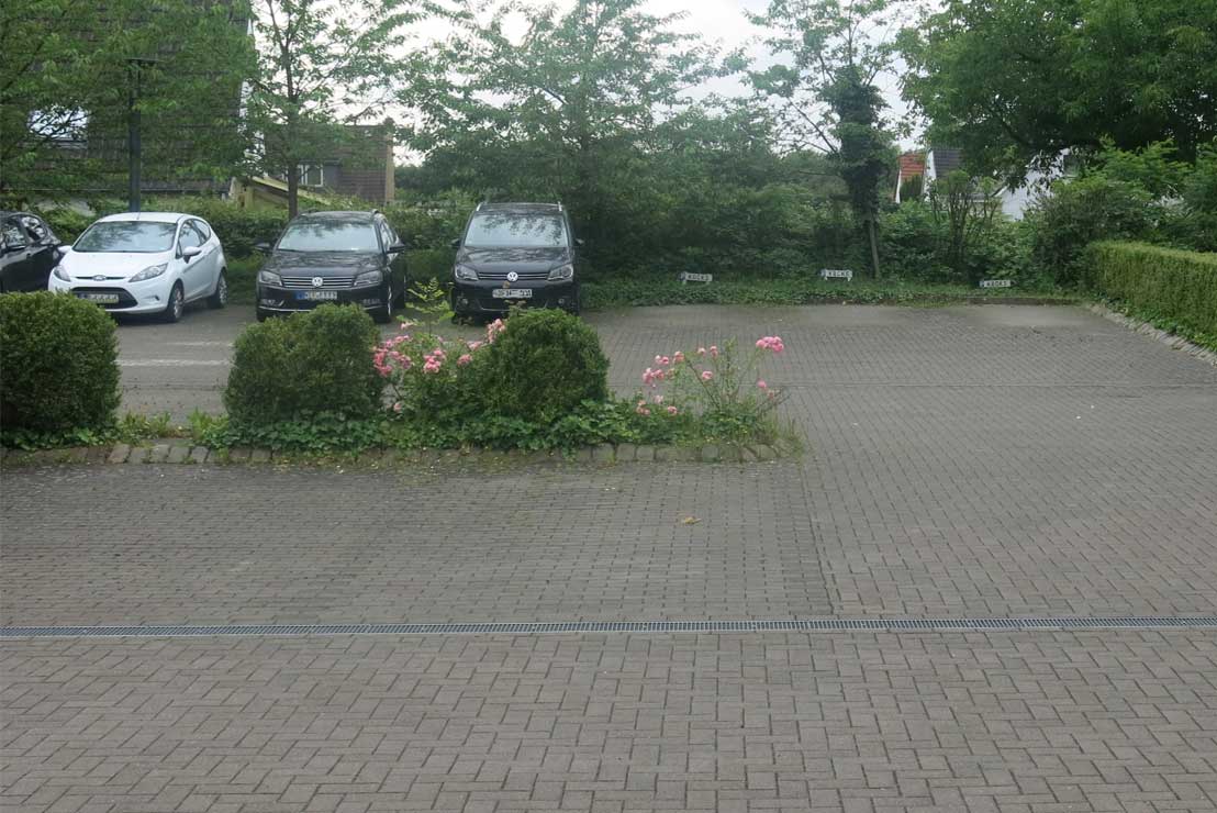 Parkplatzbild von Courtyard by Marriott Hamburg Airport